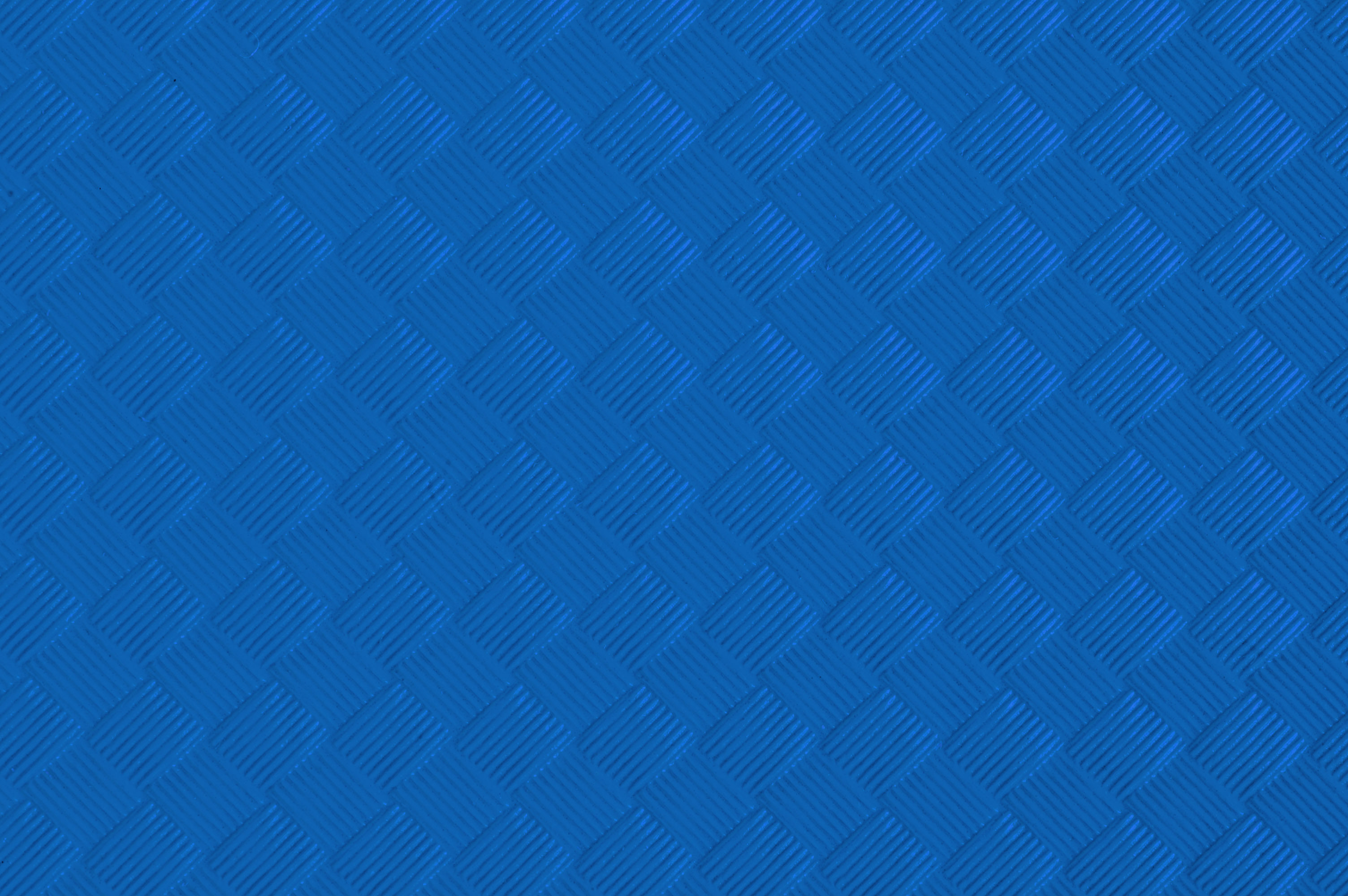 E4